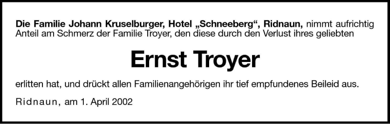  Traueranzeige für Ernst Troyer vom 02.04.2002 aus Dolomiten